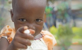 Levántate e camiña pola rede