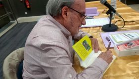 Signant llibre Calella